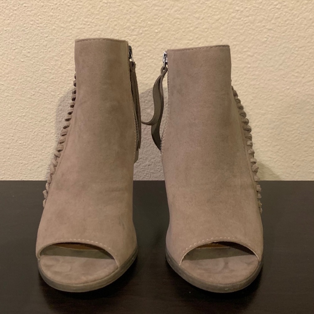 Tan heels with fringe detail